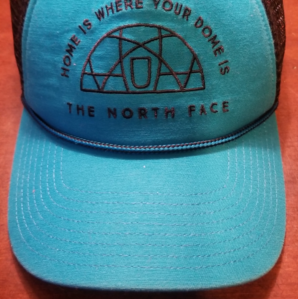 UNISEX NORTHFACE SNAPBACK CAP ONE SZIE